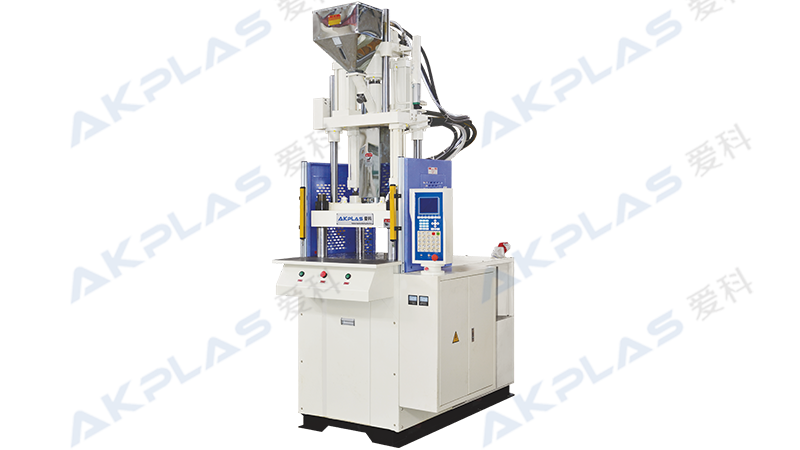 AT-700、70噸立式注塑機